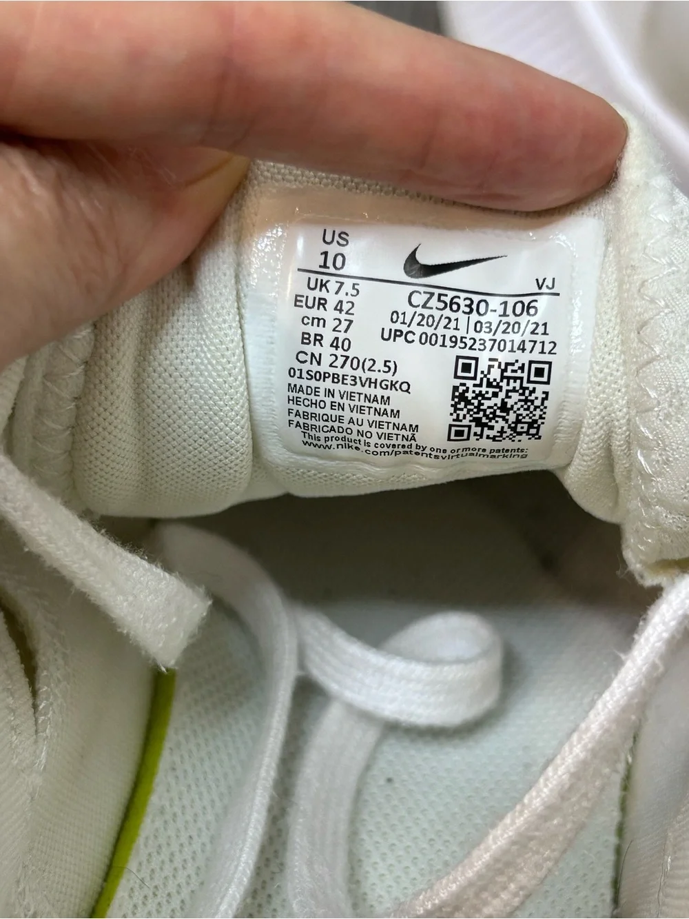 Nike In-Season TR 11 Training Shoes Cream Yellow Sneakers Women’s 10